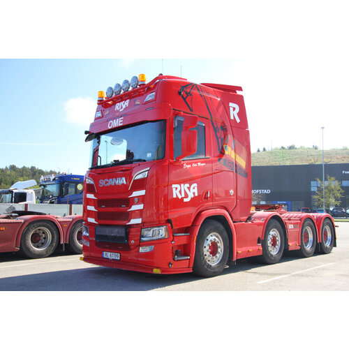 WSI WSI Scania R Highline 8x4 with add on axle RISA