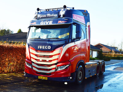 WSI WSI Iveco S-way  AS High 6x2 BJARNE MADSEN