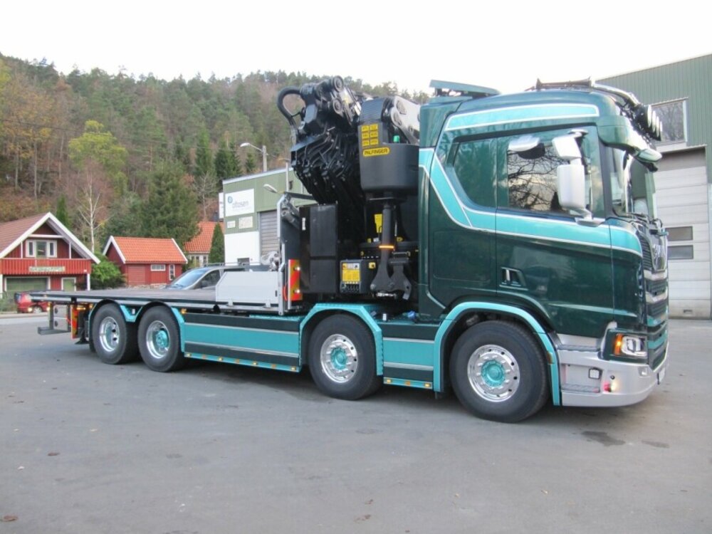 WSI WSI Scania R Normal  8x2 Flatbed truck with palfinger + jib TM HANSEN
