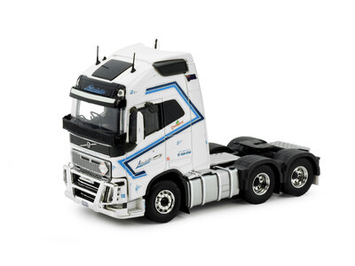 Tekno Tekno Volvo FH04 Globetrotter XL 6x2 sleepas Lilydale