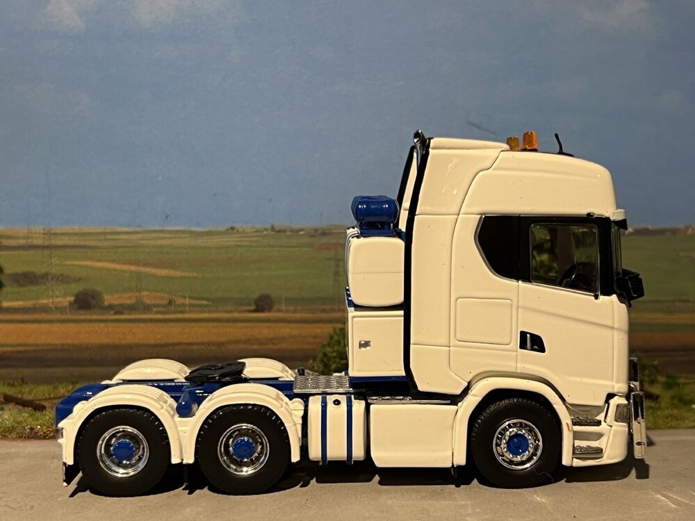 Tekno Tekno Scania S-serie Highline 6x4 Scania DOWN UNDER "blue chassis"