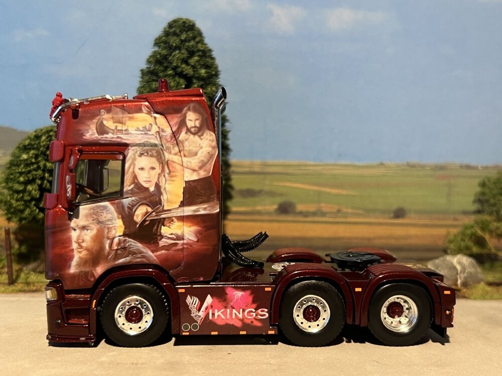 WSI WSI Scania S Highline 6x2 TRANSPORT BEAU "VIKING"