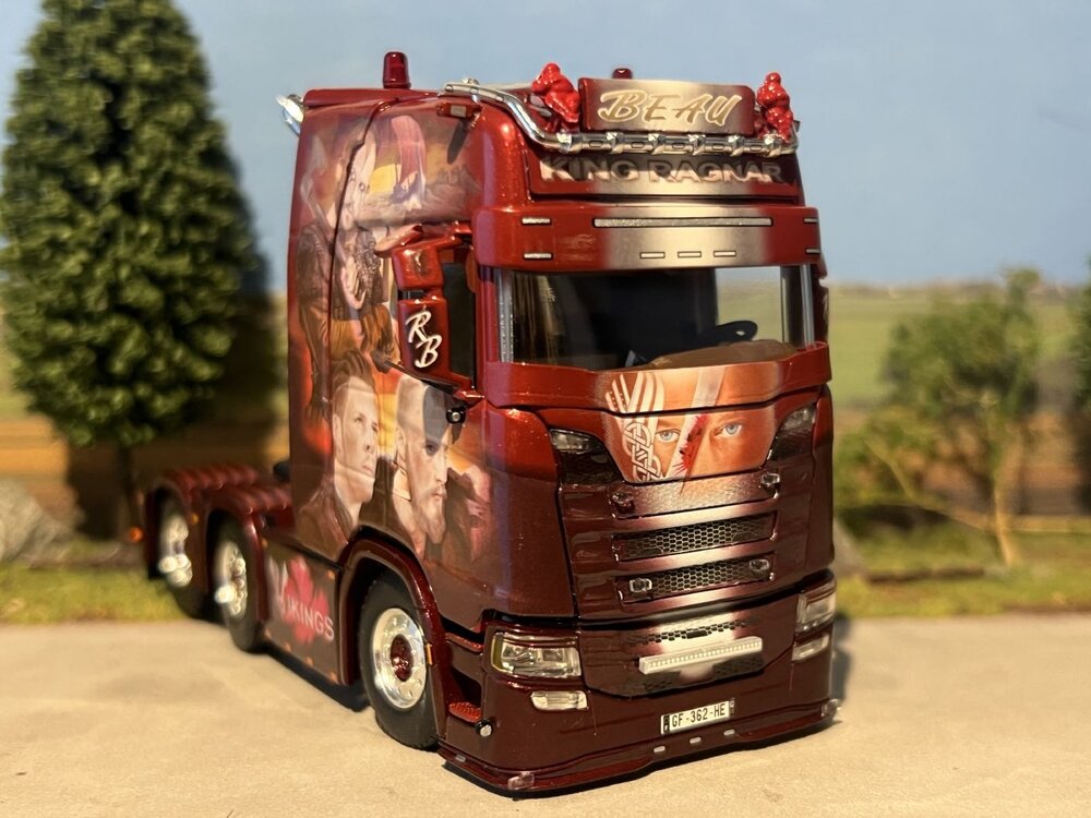 WSI WSI Scania S Highline 6x2 TRANSPORT BEAU "VIKING"