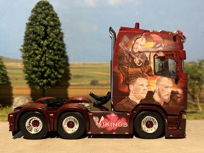 WSI WSI Scania S Highline 6x2 TRANSPORT BEAU "VIKING"
