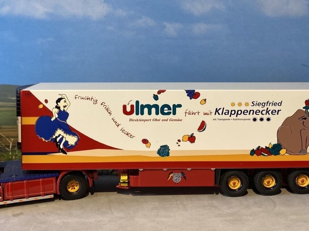Tekno Tekno Scania R580 Topline 4x2 with 3-axle reefer trailer KLAPPENECKER