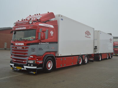 Tekno Tekno Scania R-Streamline rigid truck with 3-axle trailer NC. CHRISTENSEN