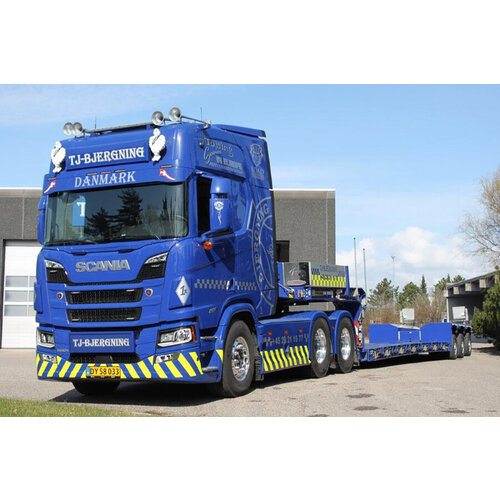 WSI WSI Scania R Highline 6x4 with 3-axle euro PX lowloader TJ BJERGNING