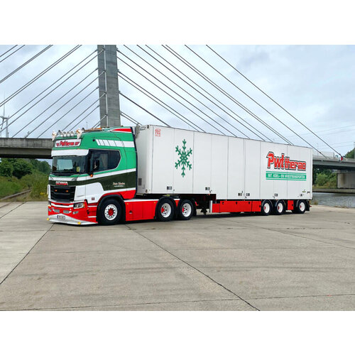 WSI WSI Scania R Highline 6x2 tag axle + semi box trailer PWT THERMO