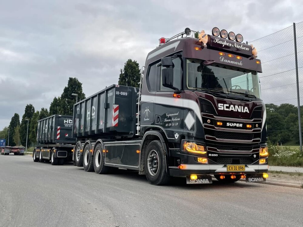 Tekno Tekno Scania Next Gen R650 hooklift combination VOGNMAND SOREN NIELSEN