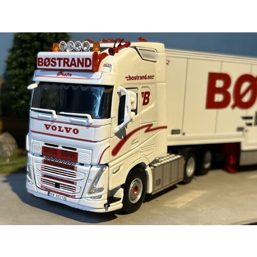 WSI WSI Volvo FH5 Glob. XL 6x2 + 3-axle box trailer BOSTRAND