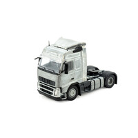 Tekno Volvo FH02 Globetrotter 4x2 Tractor kit