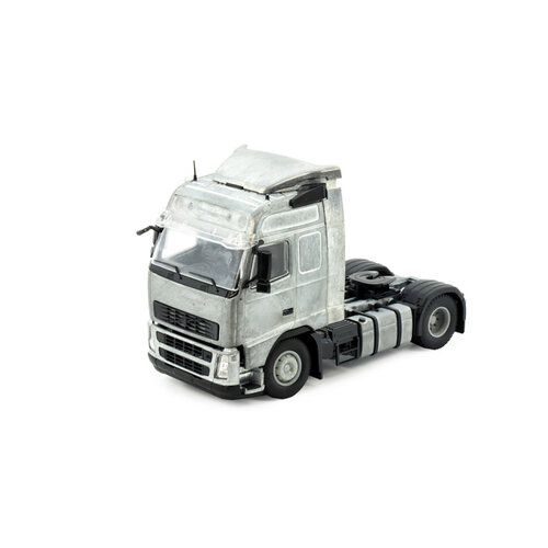 Tekno Tekno Volvo FH02 Globetrotter 4x2 Tractor kit