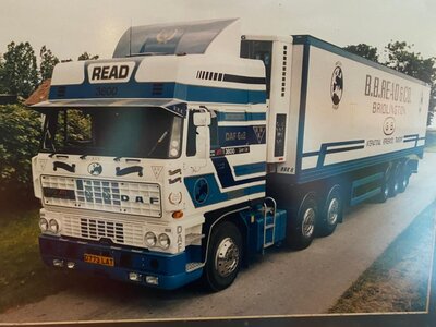 Tekno Tekno DAF 3600 Space Cab with 3-axle classic reefer trailer BB READ