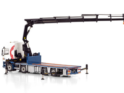 WSI WSI DAF CF Space Cap MY2017 flatbed truck 8x2 with palfinger PK 65002 SH + Jib  ACTIE RADIUS