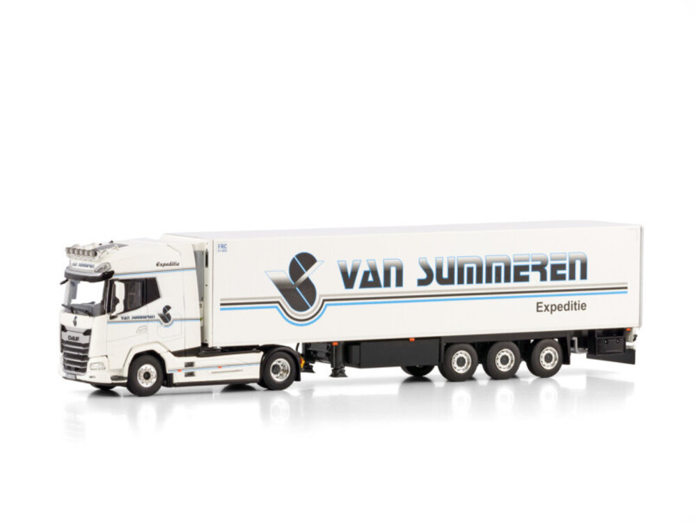 WSI WSI DAF XG+ 4x2 met 3-as koeloplegger VAN SUMMEREN