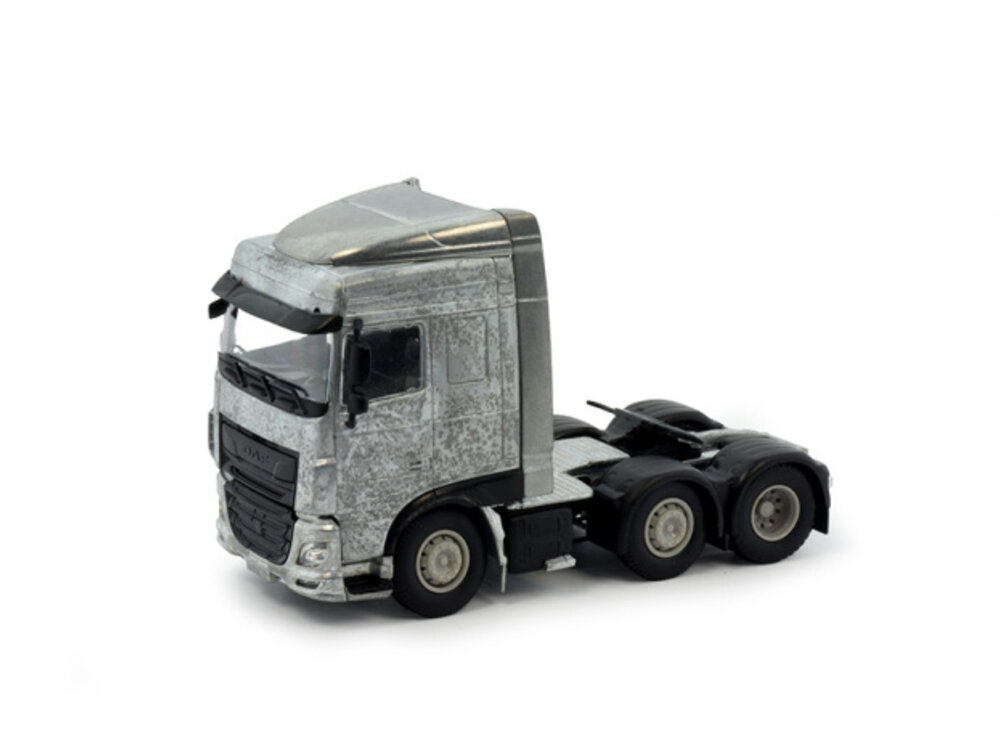 Tekno Tekno DAF Space Cab Euro 6 6x2 twinsteer chassis tractor kit
