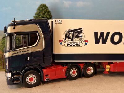 Tekno Tekno Scania Next Gen Highline 6x2 met 3-assige Schmitz oplegger WOLTER KOOPS