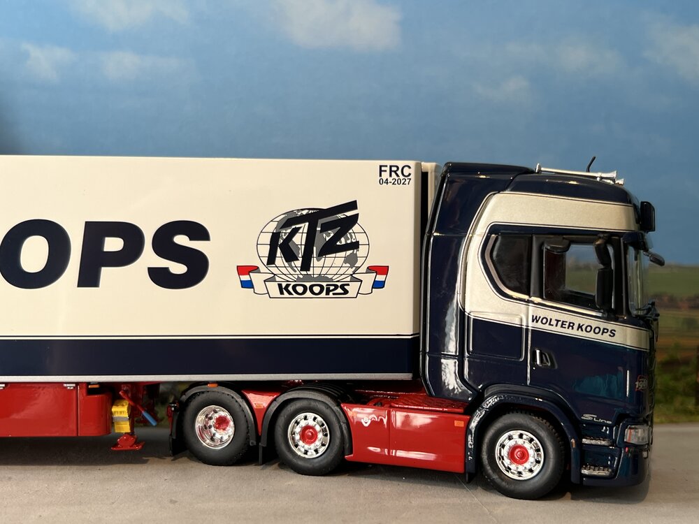 Tekno Tekno Scania Next Gen Highline 6x2 with 3-axle Schmitz reefer trailer WOLTER KOOPS