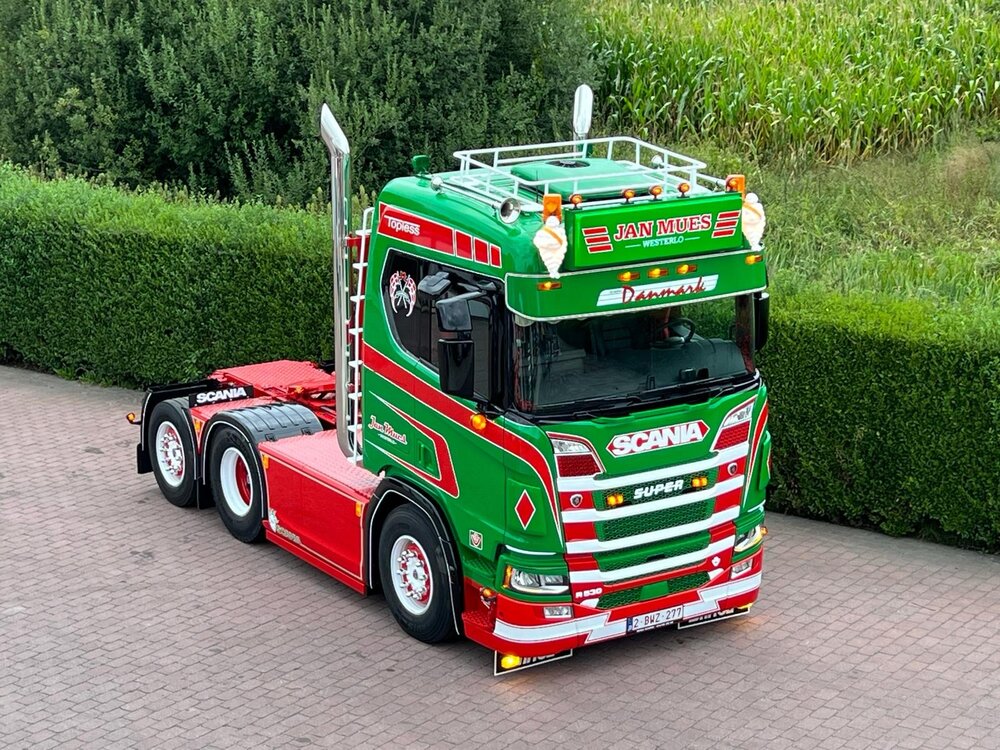 Tekno Tekno Scania Next Gen R 6x2 + 4-assige semi dieplader JAN MUES