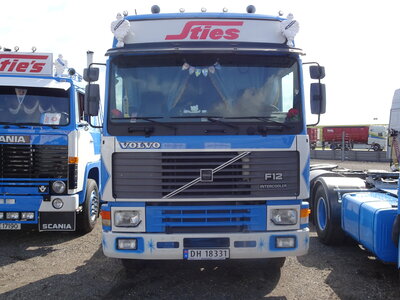 Tekno Tekno Volvo F12 Globetrotter 4x2 STIES