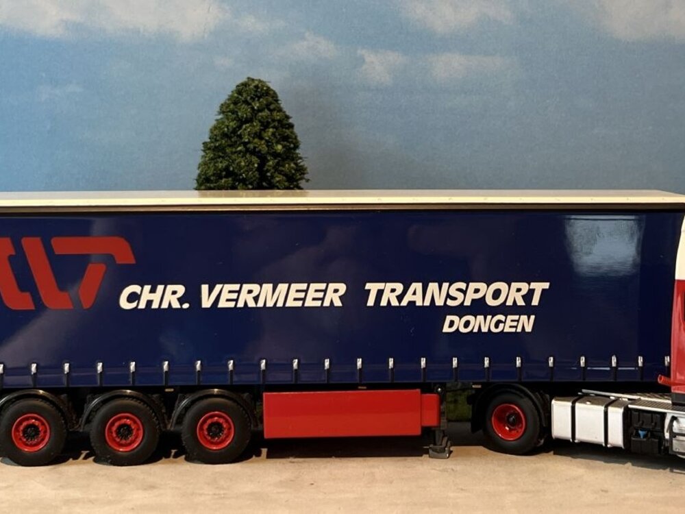 WSI WSI DAF 105XF SSC 4x2 with 3-axle curtainside trailer CHR VERMEER