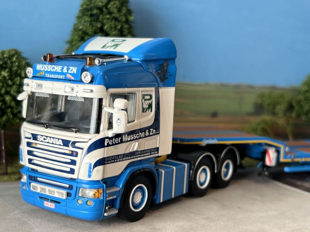 WSI WSI Scania R5 Highline 6x2 + 3-axle lowbed trailer PETER MUSCHE