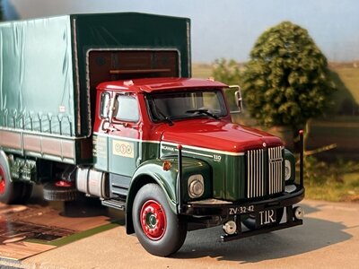 Tekno Scania 110 vabis super motorwagen met 2-as oplegger DSW