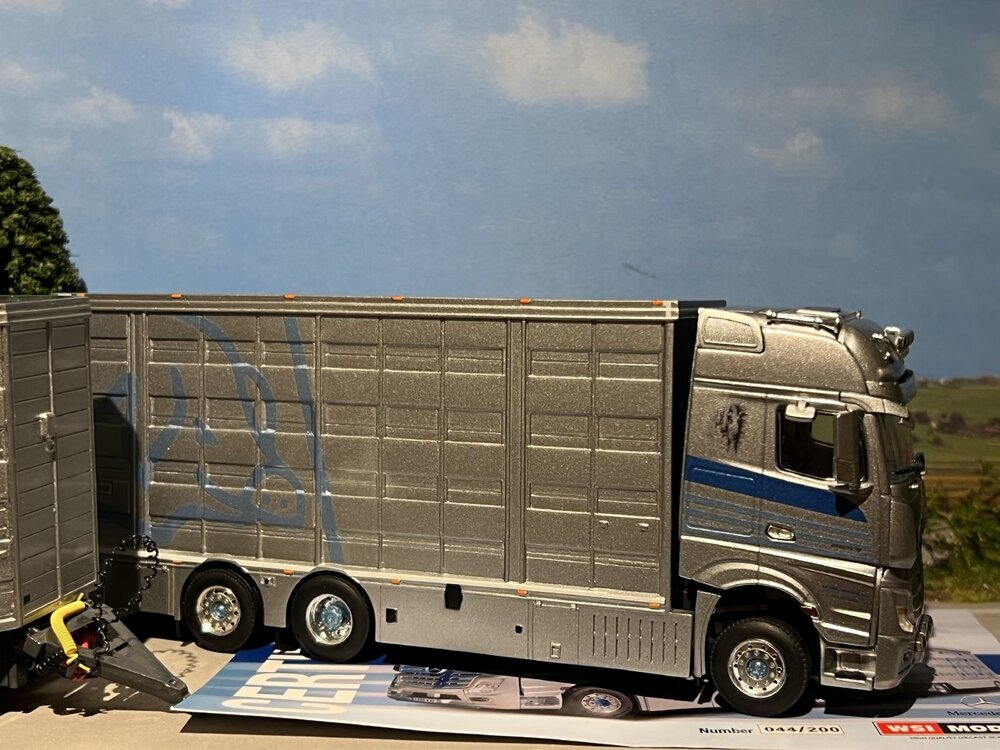 WSI  WSI Mercedes Actros MP4 Giga Space 6x2 tag axle livestock combi DE PABLO ARRIBAS