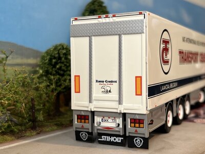 Tekno Tekno Scania R-serie low roof 6x2 met 3-as koeloplegger RONNY CEUSTERS