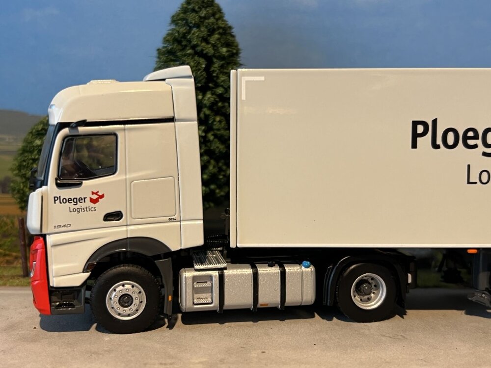 WSI WSI Mercedes- Benz Actros MP5 Big Space 4x2 with 3-axle box trailer PLOEGER LOGISTICS