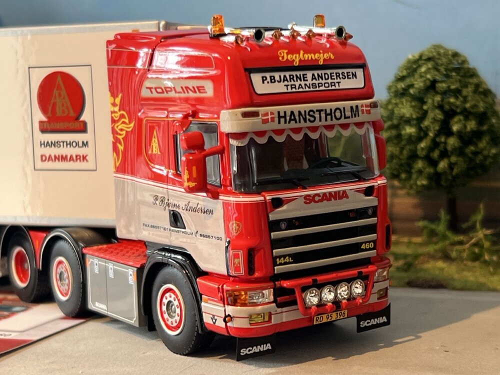 WSI WSI Scania 4-serie Topline 6x2 met 3-as koeloplegger P. BJARNE ANDERSEN