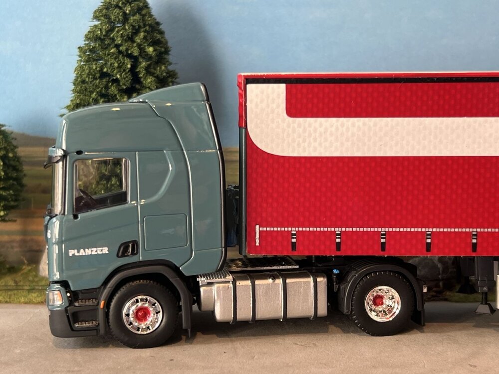 Tekno Tekno Scania NG R-serie Highline with curtainside trailer (real curtain) PLANZER