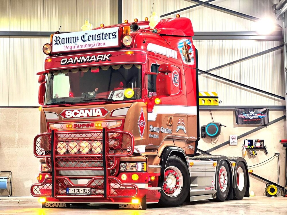 Tekno Tekno Scania R 6x2 with 3-axle Stas tipper trailer RONNY CEUSTERS