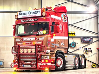 Tekno Tekno Scania R 6x2 with 3-axle Stas tipper trailer RONNY CEUSTERS
