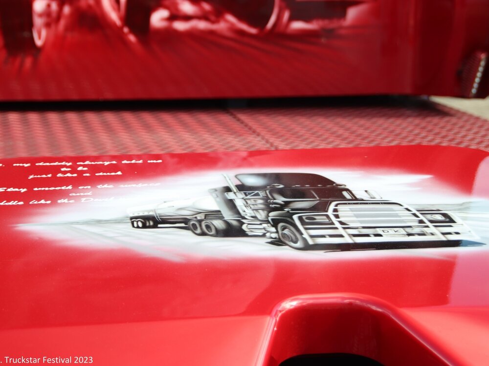 Tekno Tekno Scania Next Gen S650-V8 Highline 6x2 CHRISTIAN SOLEEN "CONVOY"