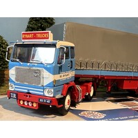Tekno Volvo F88 4x2  with classic covered trailer RYNART