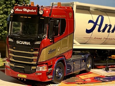 Tekno Scania next gen S 4x2 met 2 x 20ft. container ANNE TRANSPORT