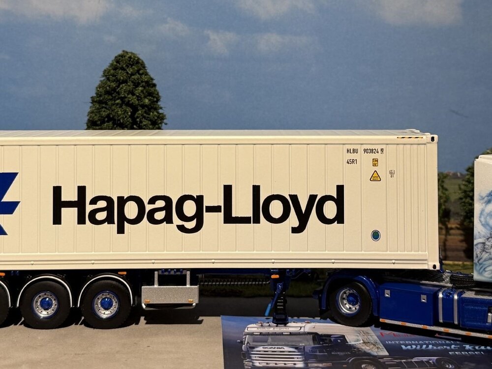 WSI WSI "EXCLUSIVE" Scania 4-serie Topline 4x2 with 3-axle container trailer + 40ft. reefer container WILBERT KUIPERS