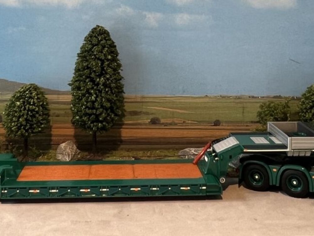 WSI Scania R Highline 8x4 + 4-axle euro lowloader G.L. DE WSI Scania R Highline 8x4 + 4-axle euro lowloader G.L. DE