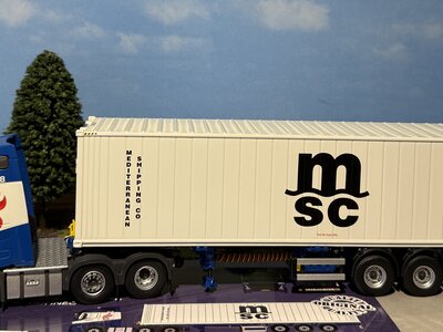 Tekno Tekno Volvo FH05 Globetrotter with 40ft. MSC reefer container DANIA CONNECT