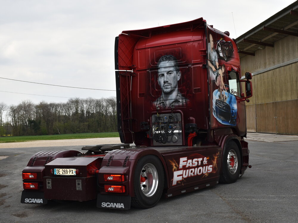 Tekno Tekno Scania R-serie Topline 4x2 BEAU-FAST & FURIOUS