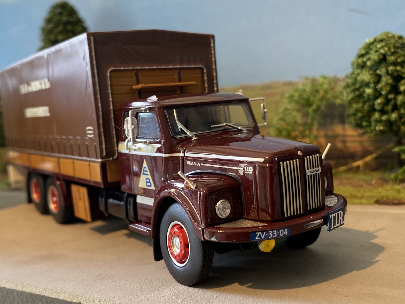 Tekno Scania Vabis rigid truck with tilt trailer E. van den