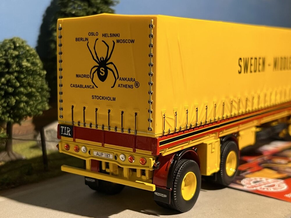 Tekno Tekno Scania Vabis with 2-axle classic tilt trailer STJARNSTROMS