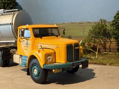 Tekno Tekno Scania Vabis met klassieke tankoplegger DE RIJKE