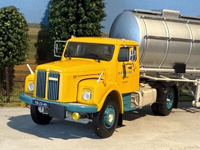 Tekno Tekno Scania Vabis met klassieke tankoplegger DE RIJKE