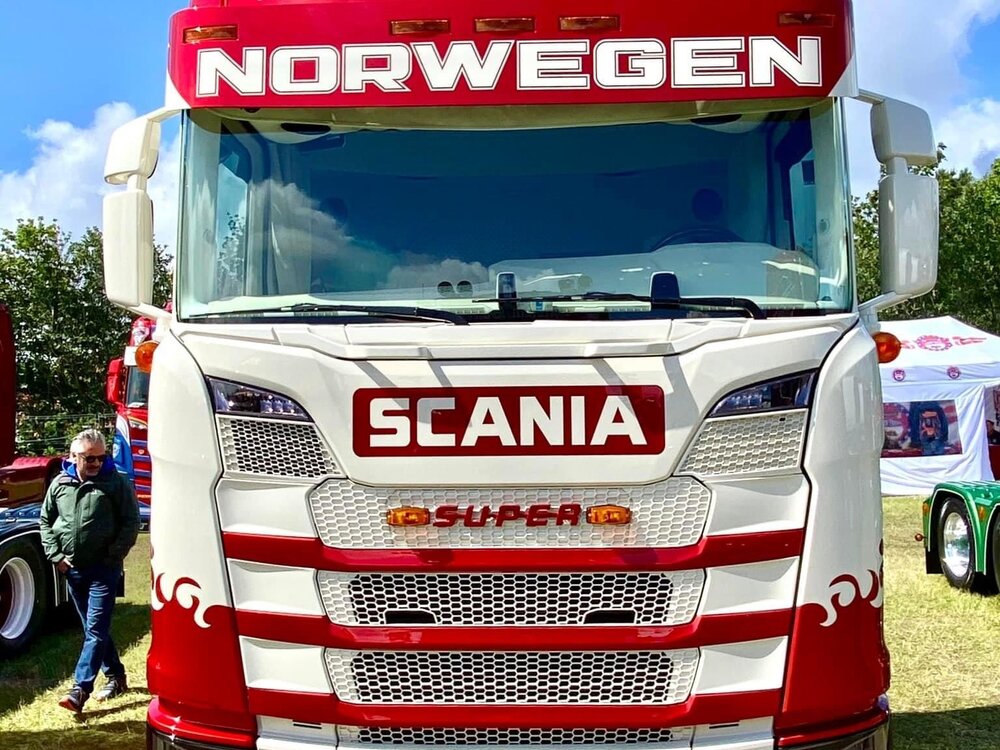 Tekno Tekno Scania Next Gen Highline 6x2 NITTEBERG