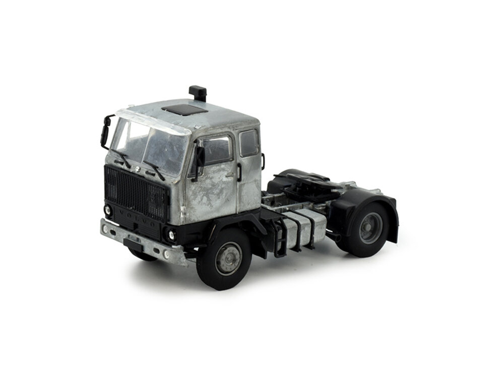 Tekno Tekno Volvo F89 4x2 Tractor Kit