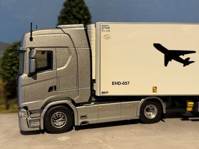 Tekno Tekno Scania S-serie Next Gen 4x2 Highline met koeltrailer EHD TRANS
