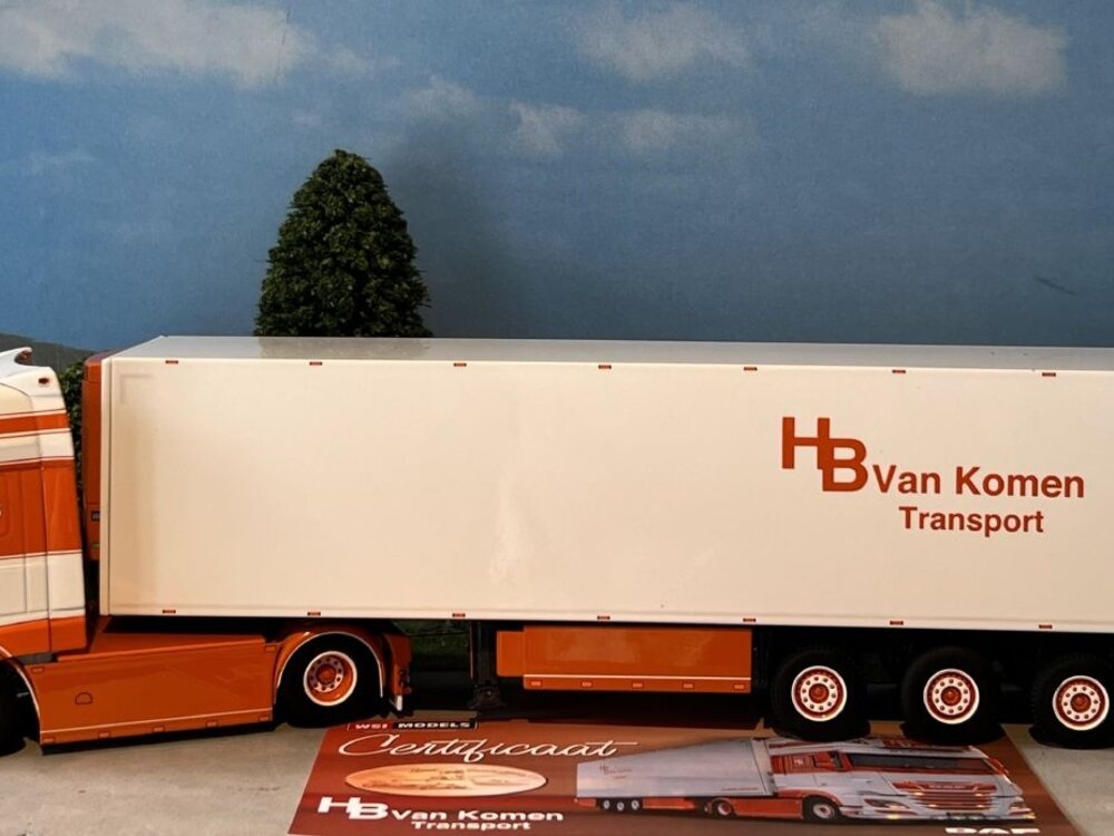 WSI WSI DAF XF Super Space Cab 4x2 + 3-axle reefer trailer H.B. VAN KOMEN