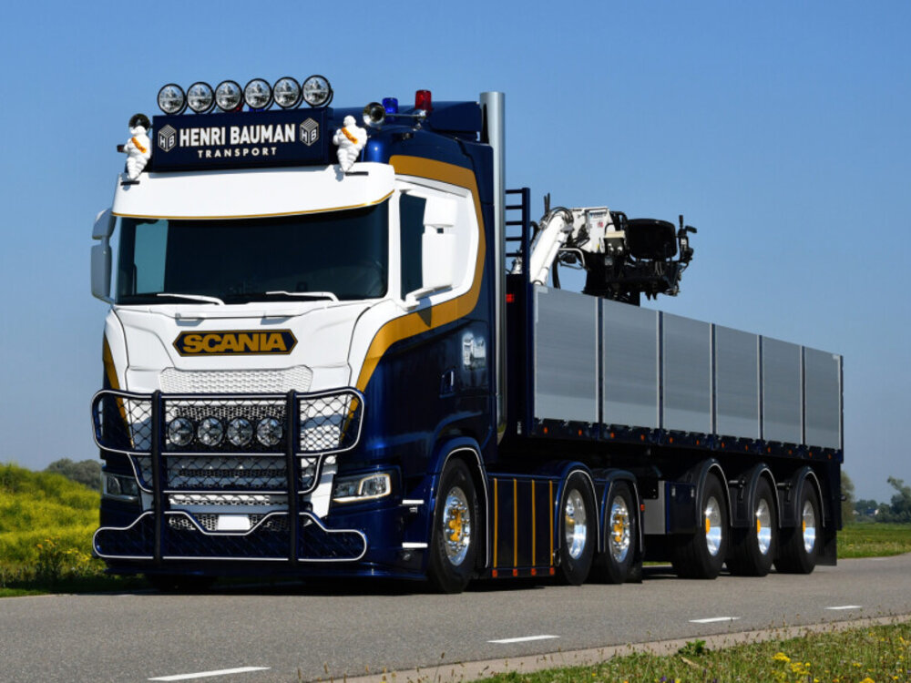 WSI WSI Scania S Normal 6x2 with 3-axle brick trailer HENRI BAUMANN